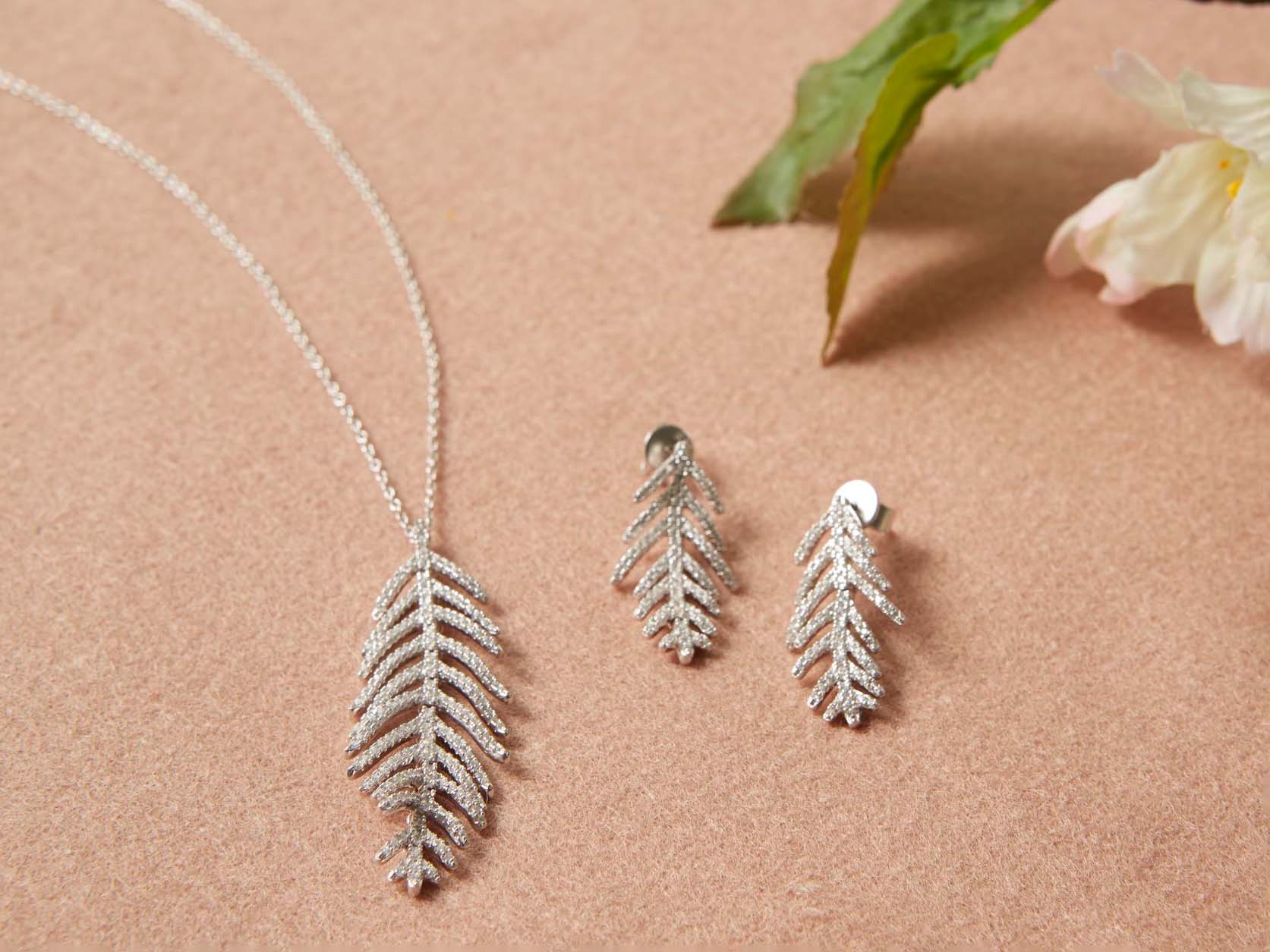 Sterling Silver Leaf Pendant